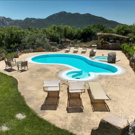 Sandalia House 2 Con Jacuzzi Villa Olbia